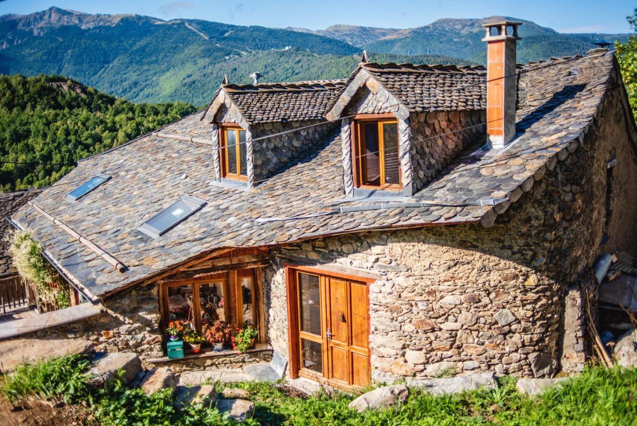 The Dragon Barn - Grenier Villa Ascou Kültér fotó